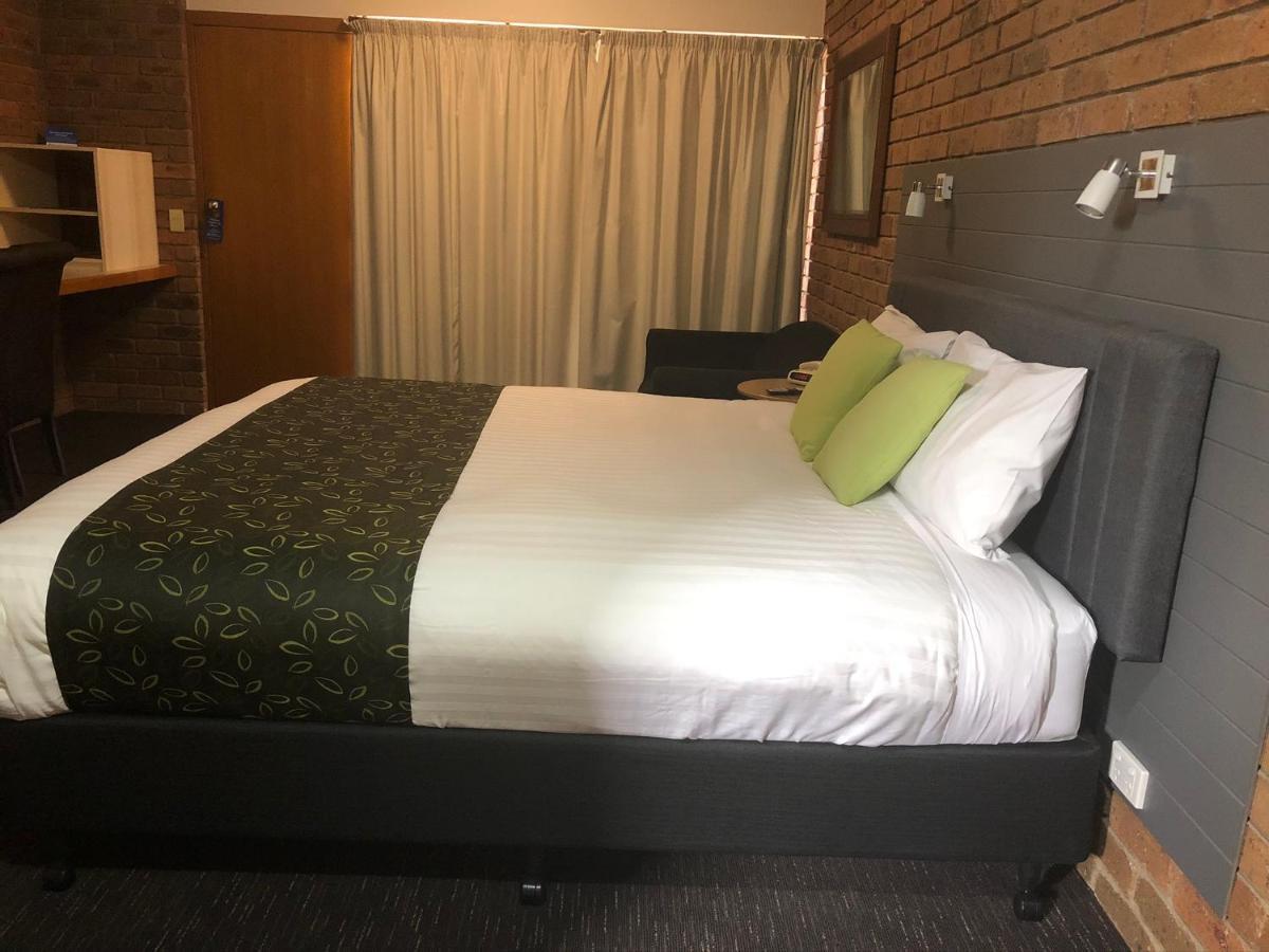Travellers Rest Motor Inn Суон-Хилл Экстерьер фото
